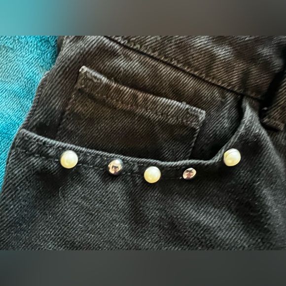 ZARA size 8 shorts with accents - Picture 4 of 7